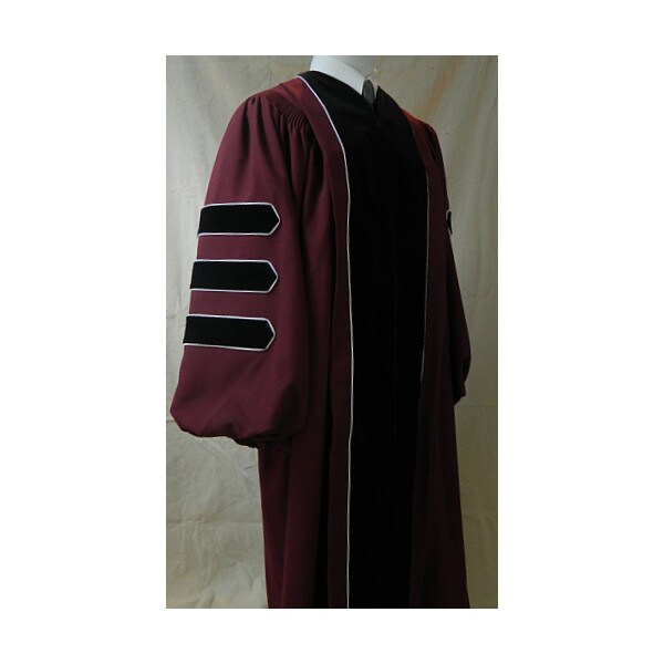 DELUXE DOCTORAL GOWN UMass Store